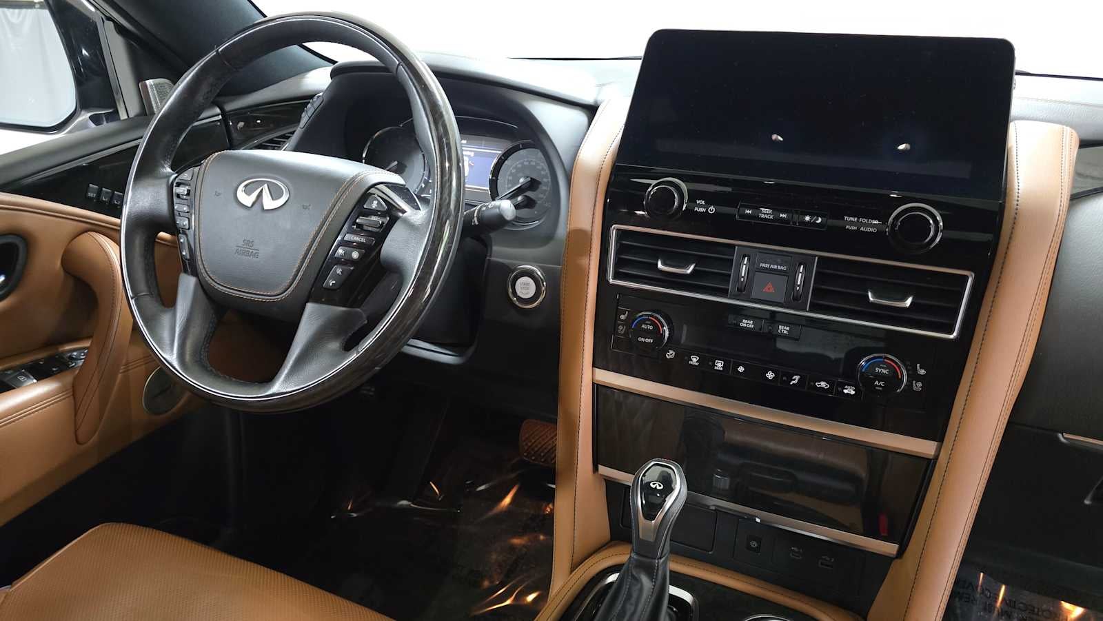 2023 INFINITI QX80 SENSORY