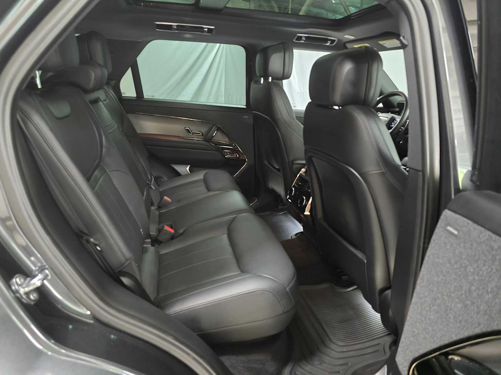 2024 Land Rover Range Rover Sport SE