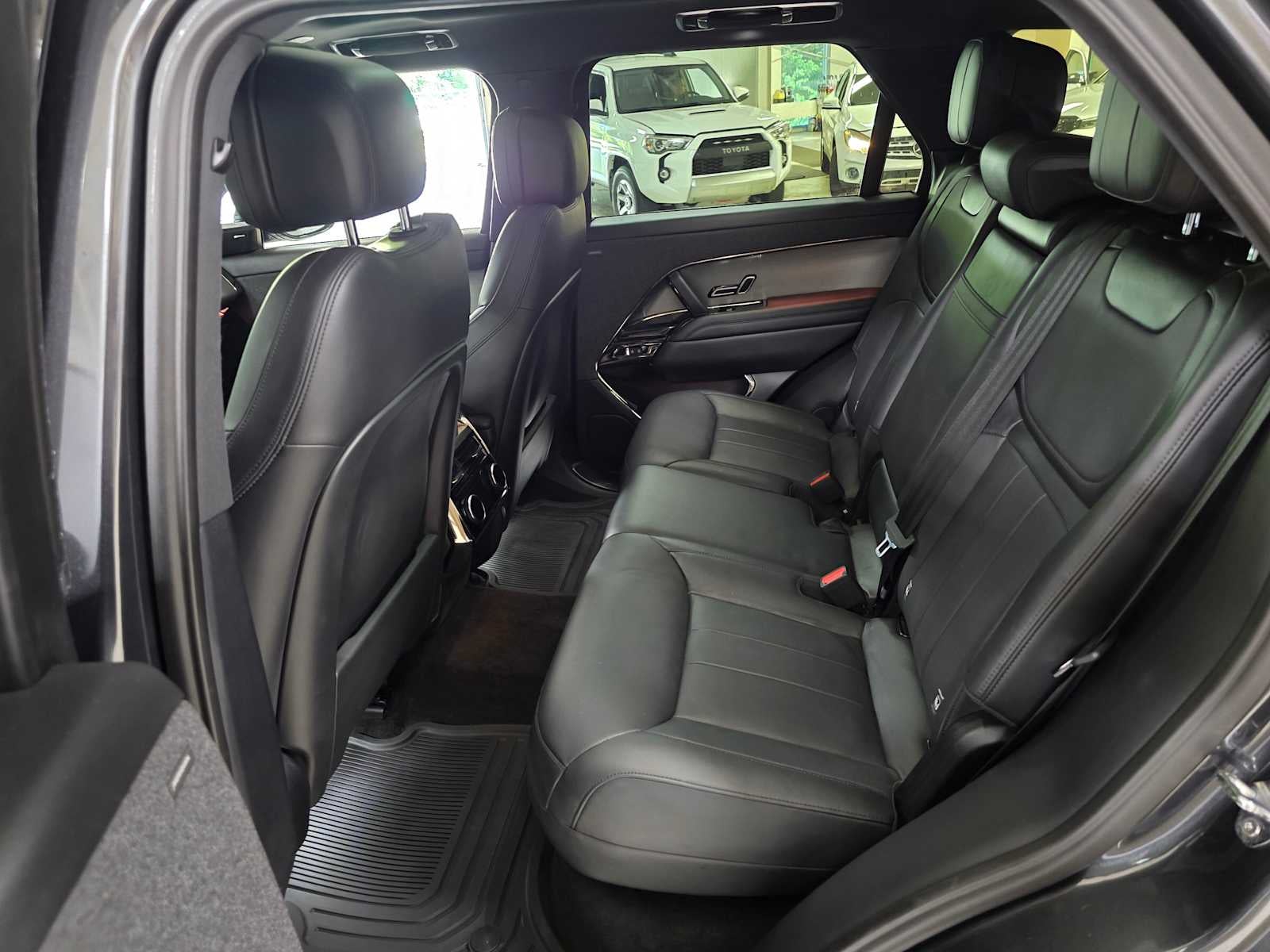 2024 Land Rover Range Rover Sport SE