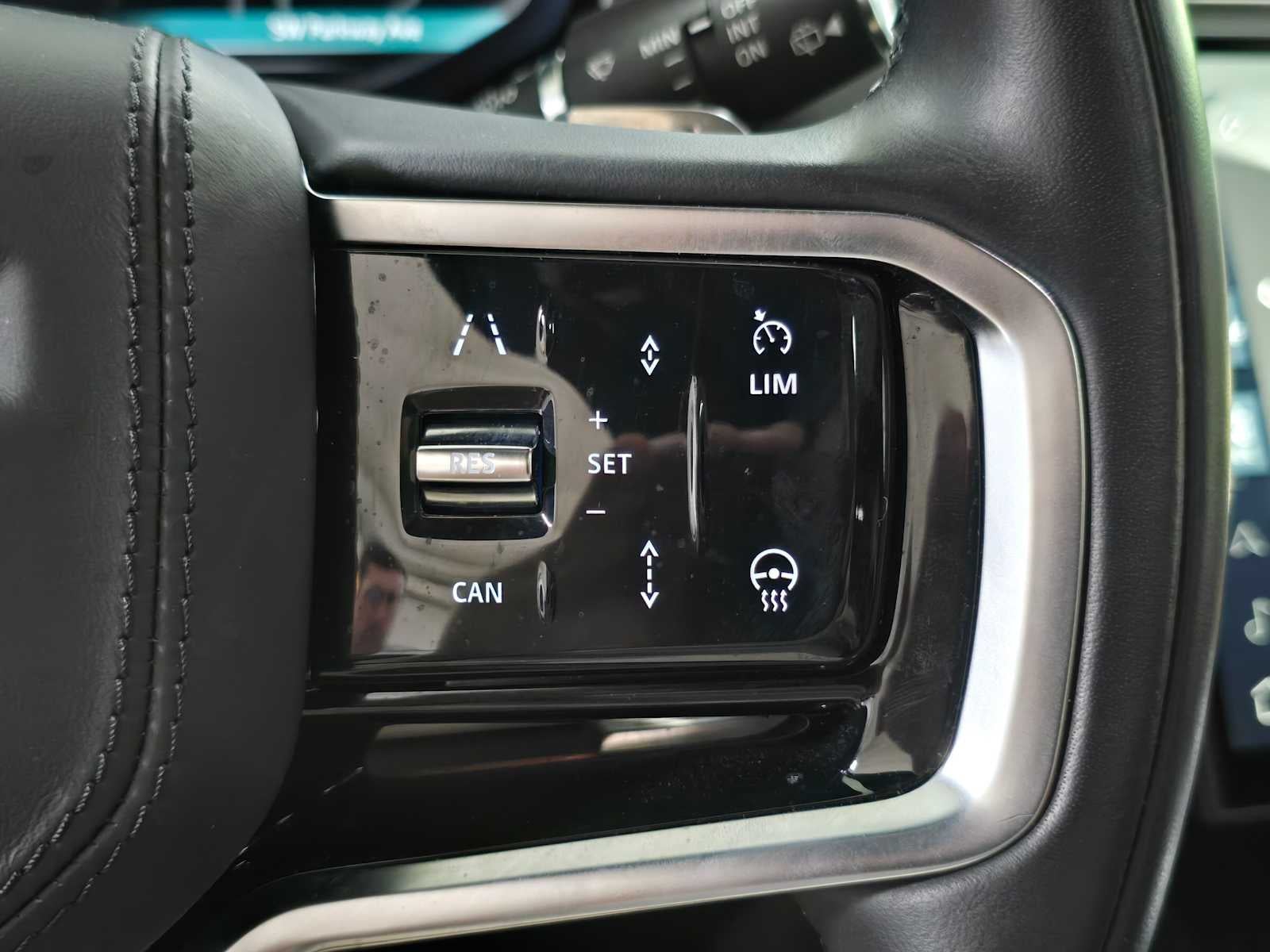 2024 Land Rover Range Rover Sport SE