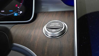 2026 Mercedes-Benz C 300 4MATIC® Sedan