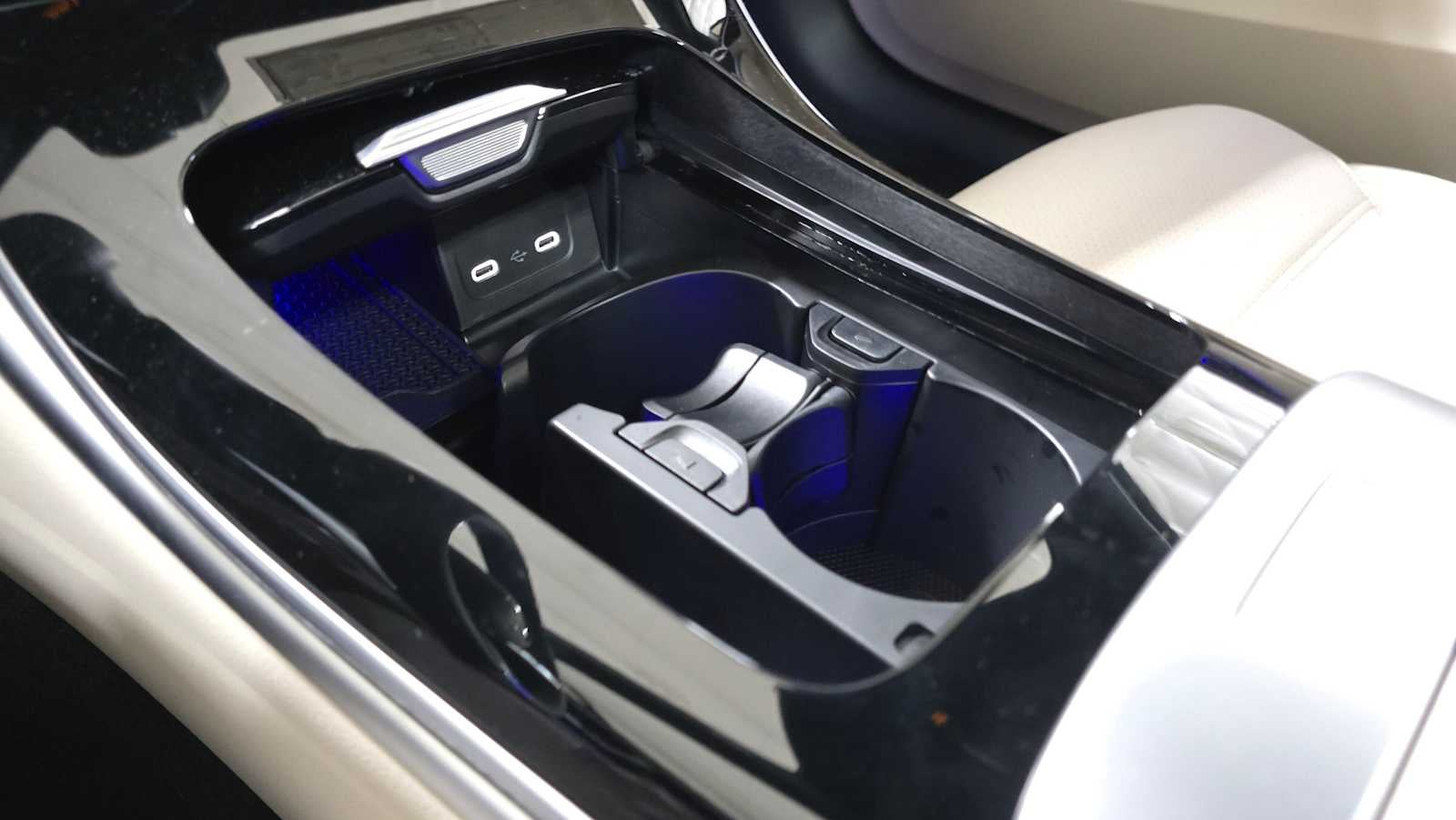 2026 Mercedes-Benz C 300 4MATIC® Sedan