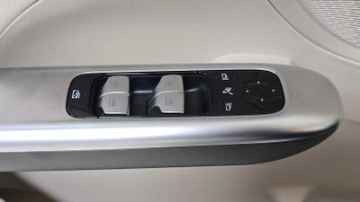 2026 Mercedes-Benz C 300 4MATIC® Sedan
