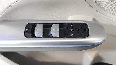 2026 Mercedes-Benz C 300 4MATIC® Sedan