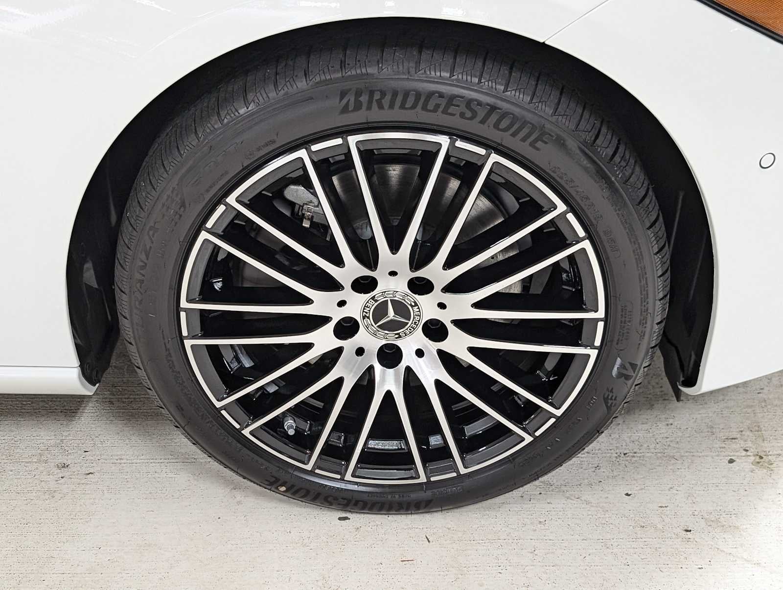 2025 Mercedes-Benz C 300 C 300