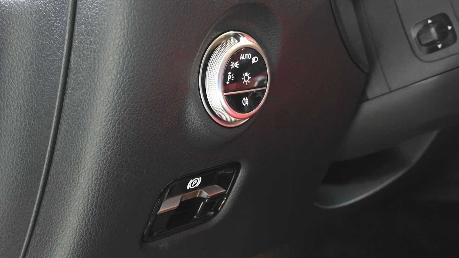 2026 Mercedes-Benz C 300 4MATIC® Sedan