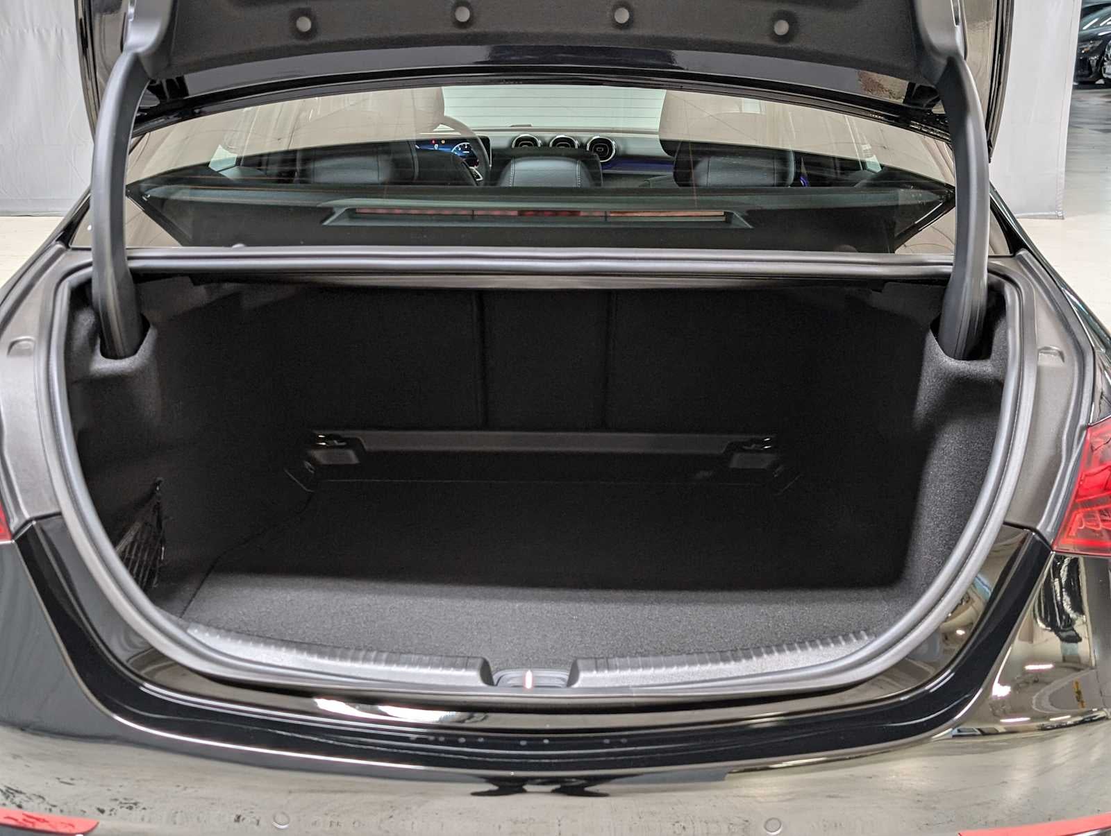 2025 Mercedes-Benz C 300 C 300