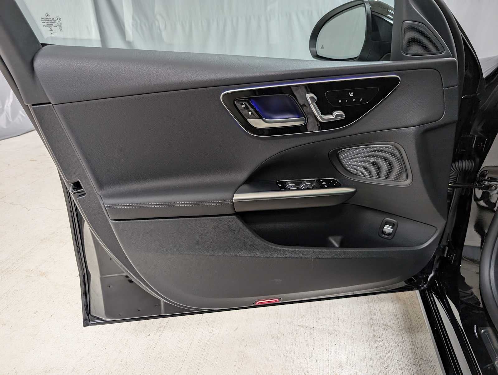 2025 Mercedes-Benz C 300 C 300