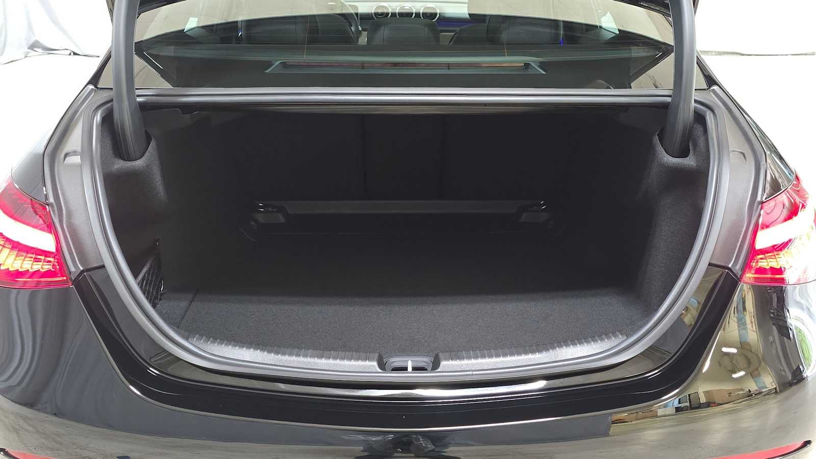 2026 Mercedes-Benz C 300 4MATIC® Sedan