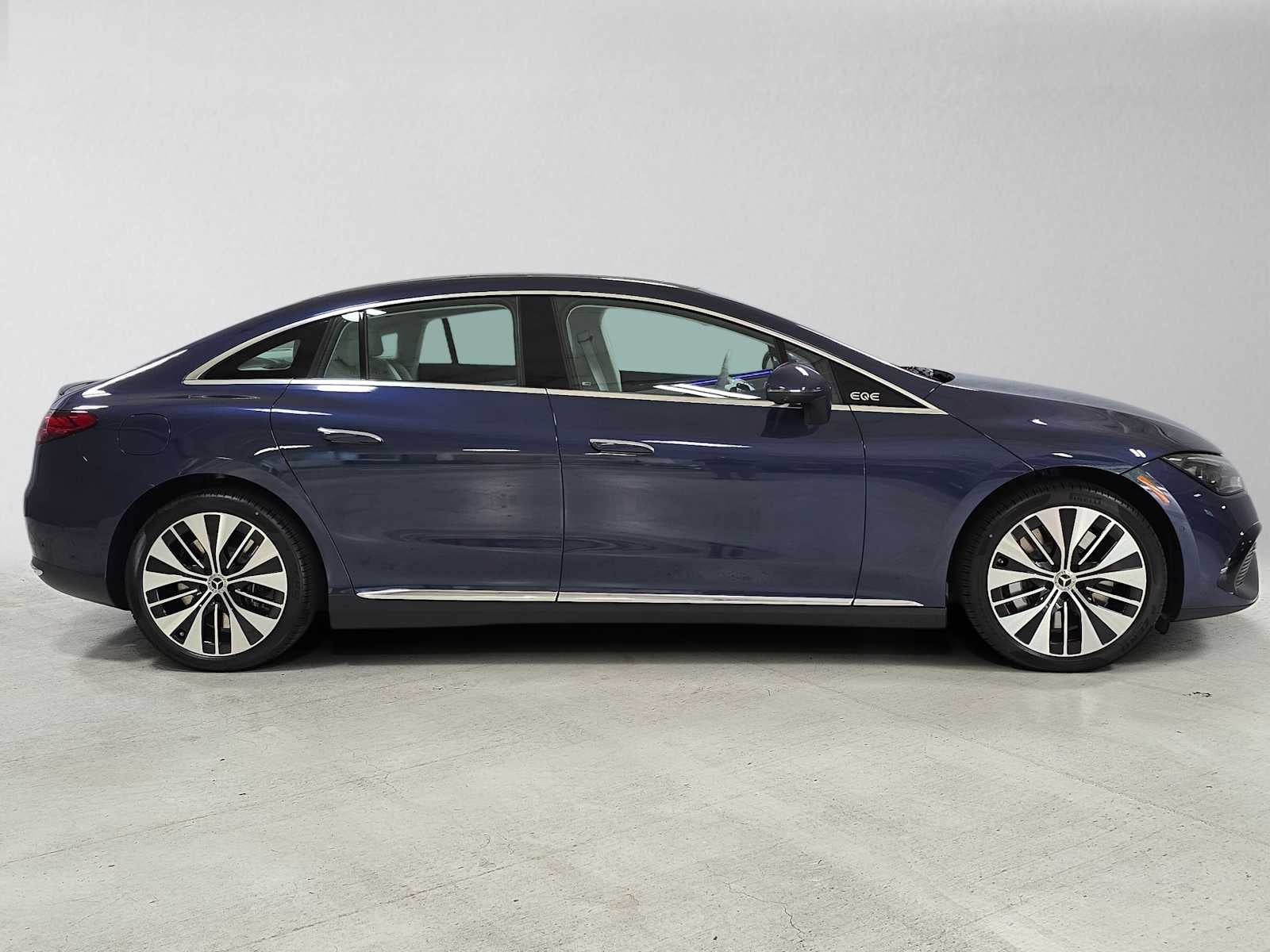 2026 Mercedes-Benz EQE 320 Sedan