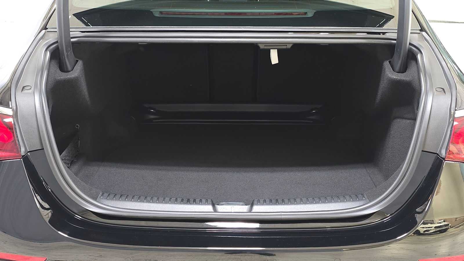 2026 Mercedes-Benz E 350 4MATIC® Sedan