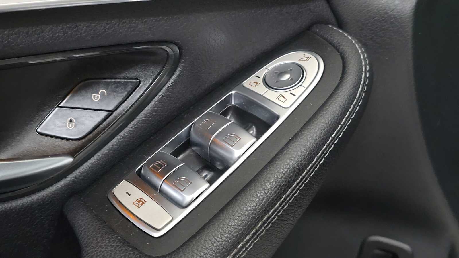 2021 Mercedes-Benz GLC 300 SUV