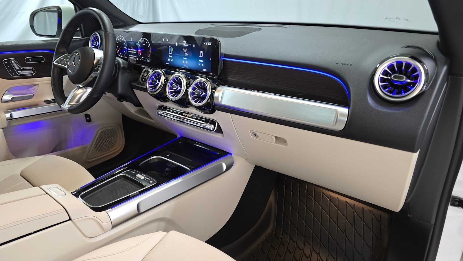 2025 Mercedes-Benz GLB 250 4MATIC® SUV