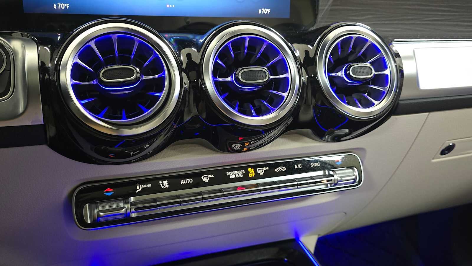 2025 Mercedes-Benz GLB 250 4MATIC® SUV