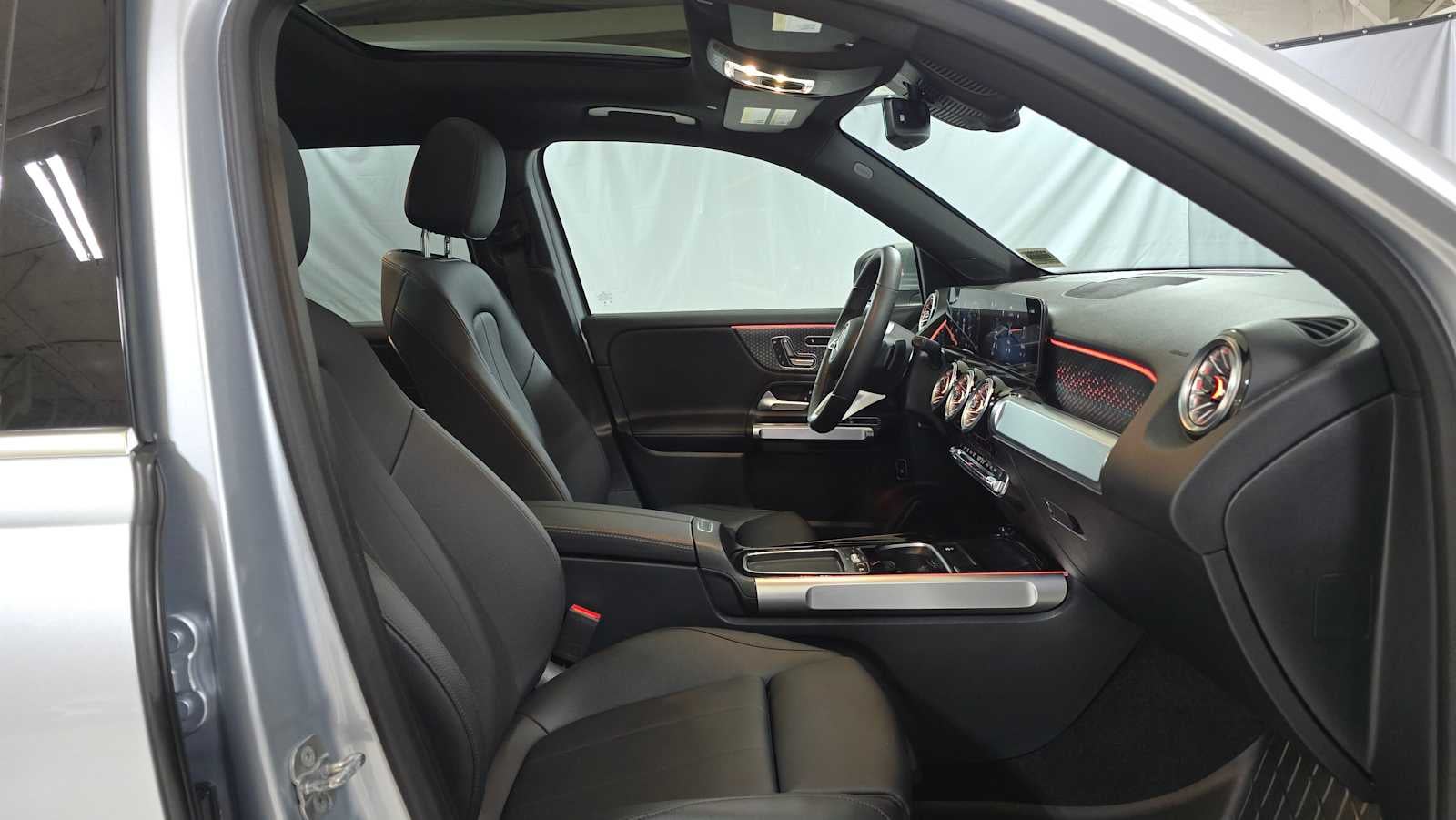 2025 Mercedes-Benz GLB GLB 250