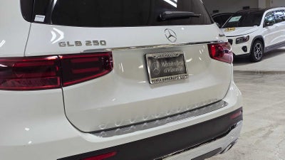2025 Mercedes-Benz GLB 250 4MATIC® SUV