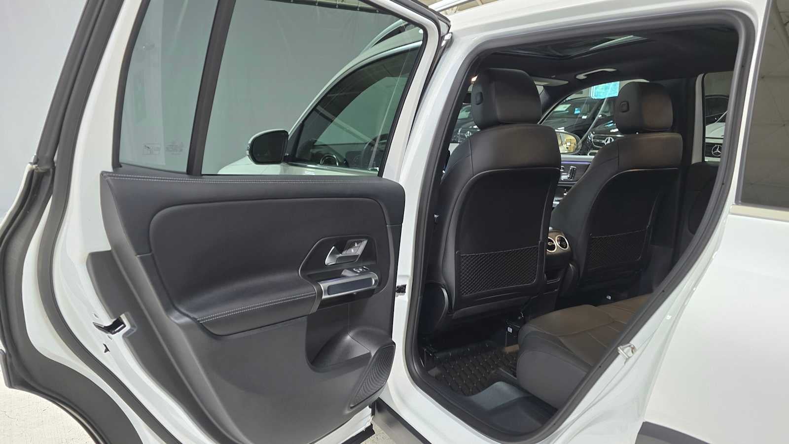 2025 Mercedes-Benz GLB 250 4MATIC® SUV