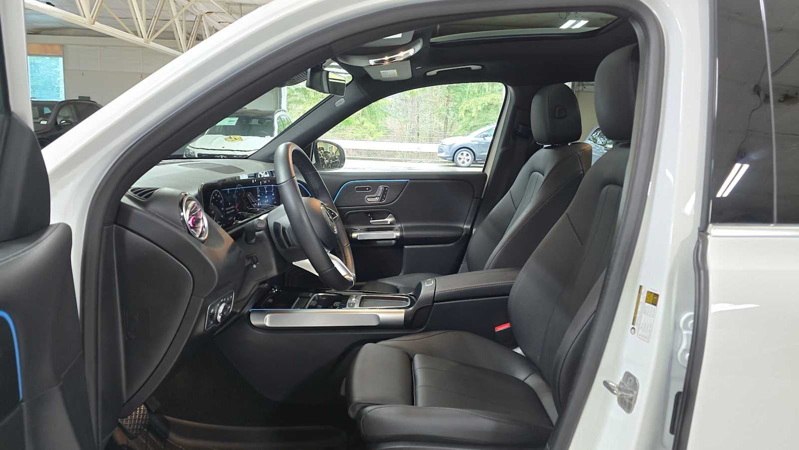 2025 Mercedes-Benz GLB 250 4MATIC® SUV