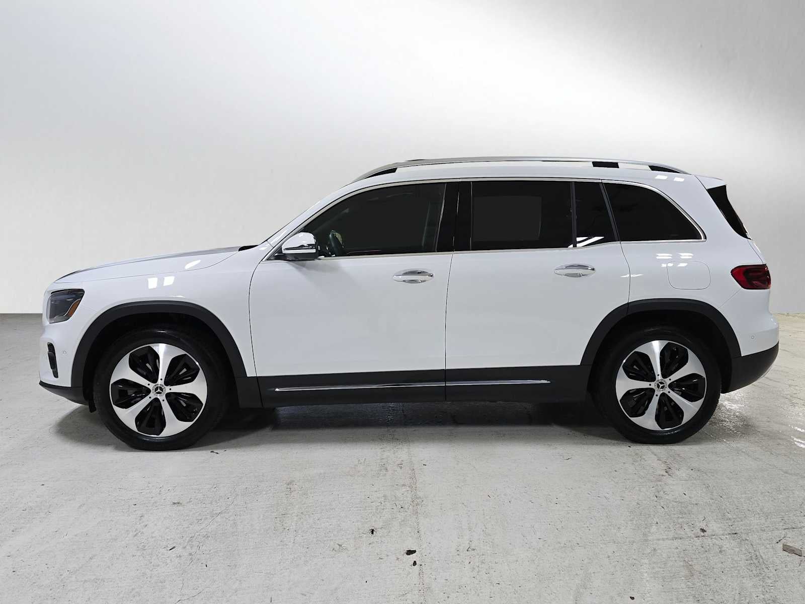 2025 Mercedes-Benz GLB 250 4MATIC® SUV