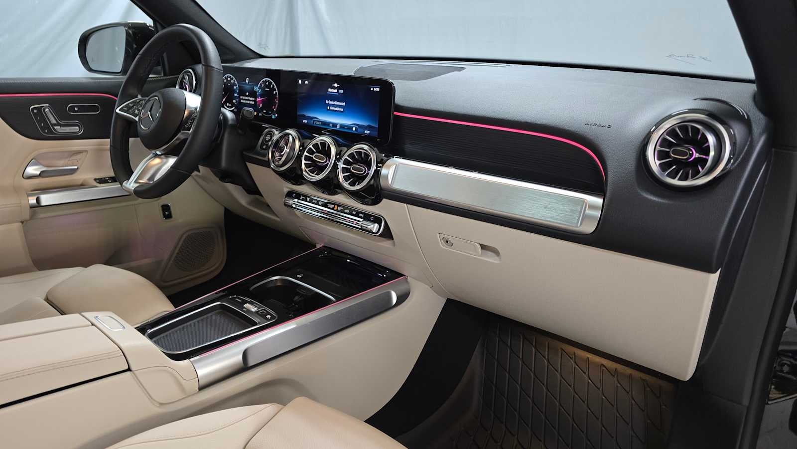 2025 Mercedes-Benz GLB 250 4MATIC® SUV