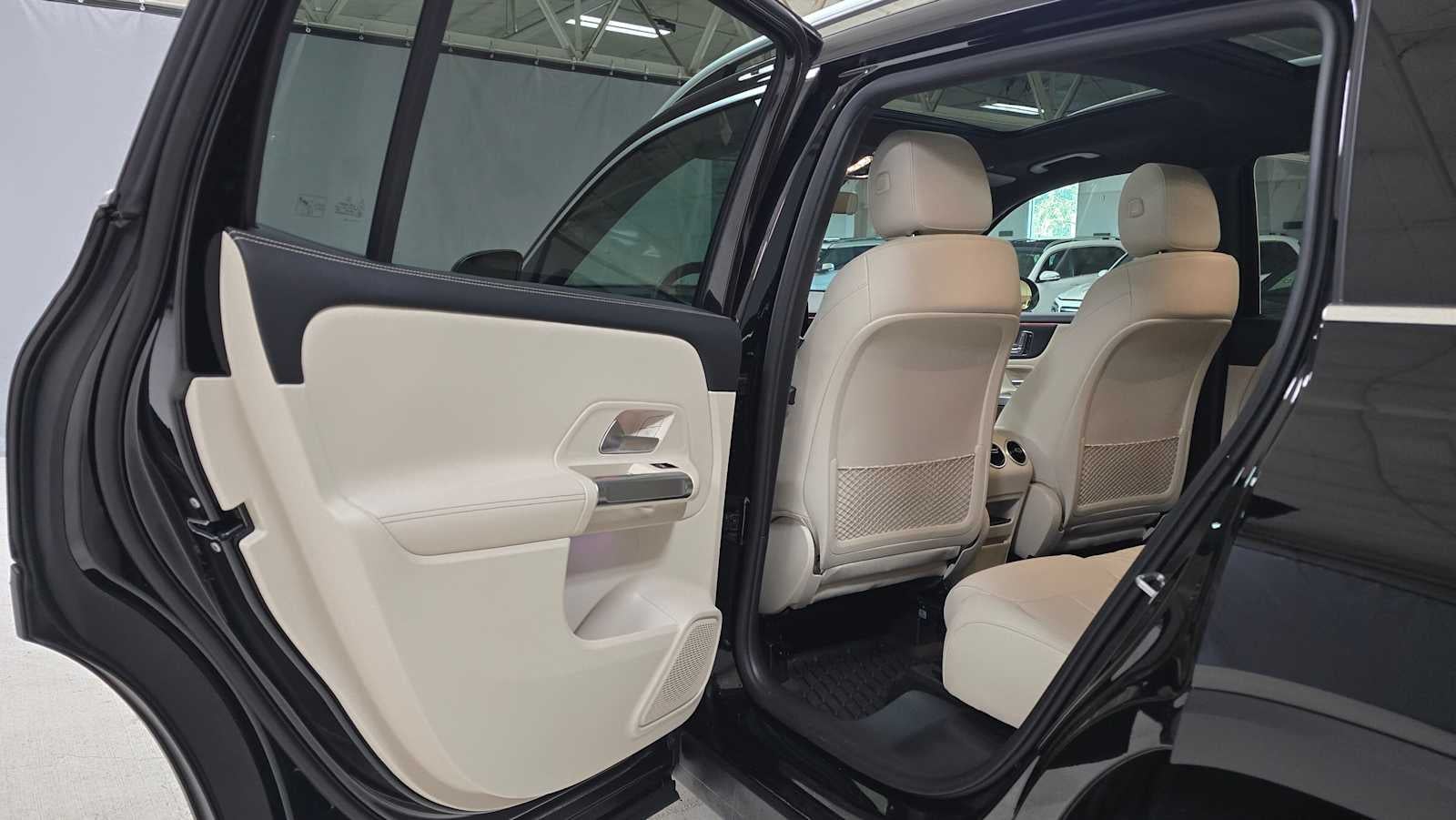 2025 Mercedes-Benz GLB 250 4MATIC® SUV