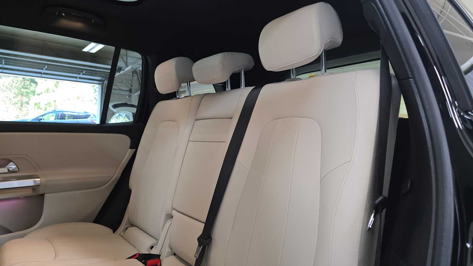 2025 Mercedes-Benz GLB 250 4MATIC® SUV