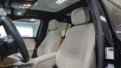 2025 Mercedes-Benz GLB 250 4MATIC® SUV