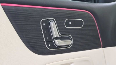 2025 Mercedes-Benz GLB 250 4MATIC® SUV