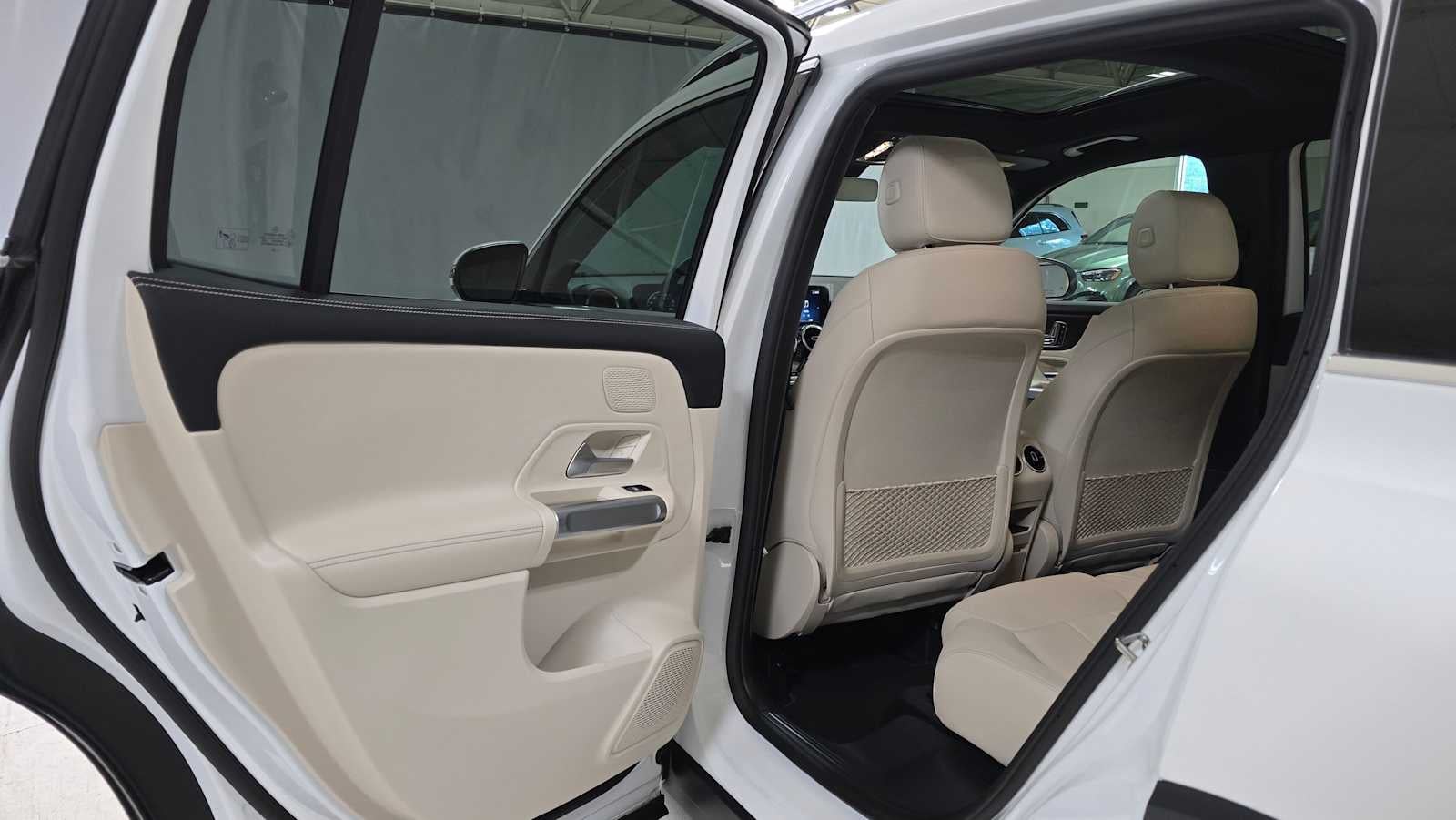2026 Mercedes-Benz GLB 250 4MATIC® SUV
