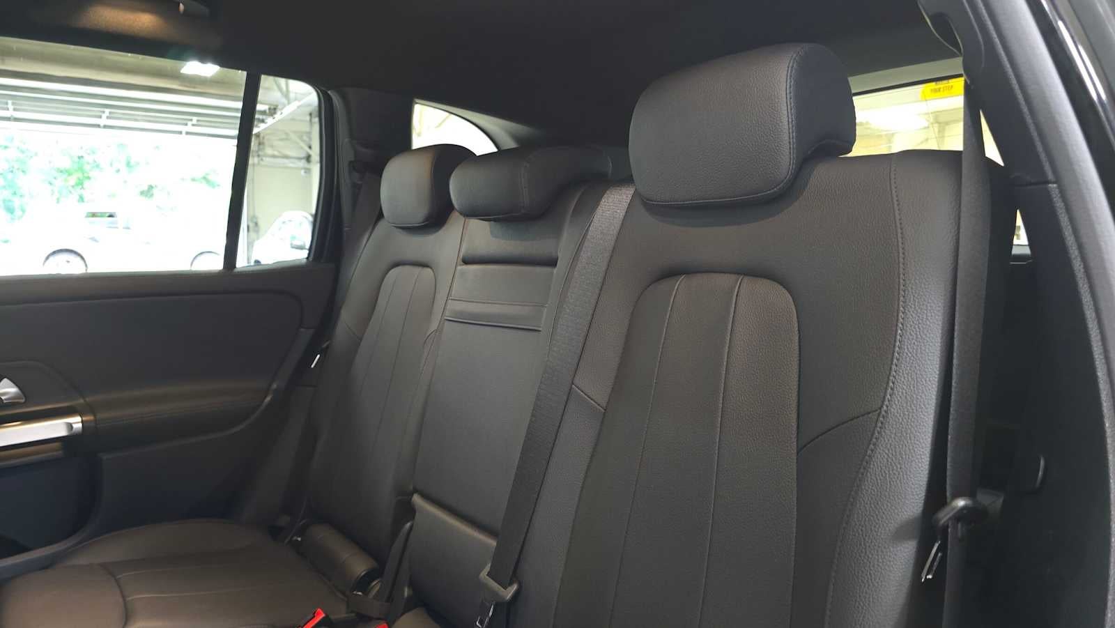 2025 Mercedes-Benz GLB 250 4MATIC® SUV