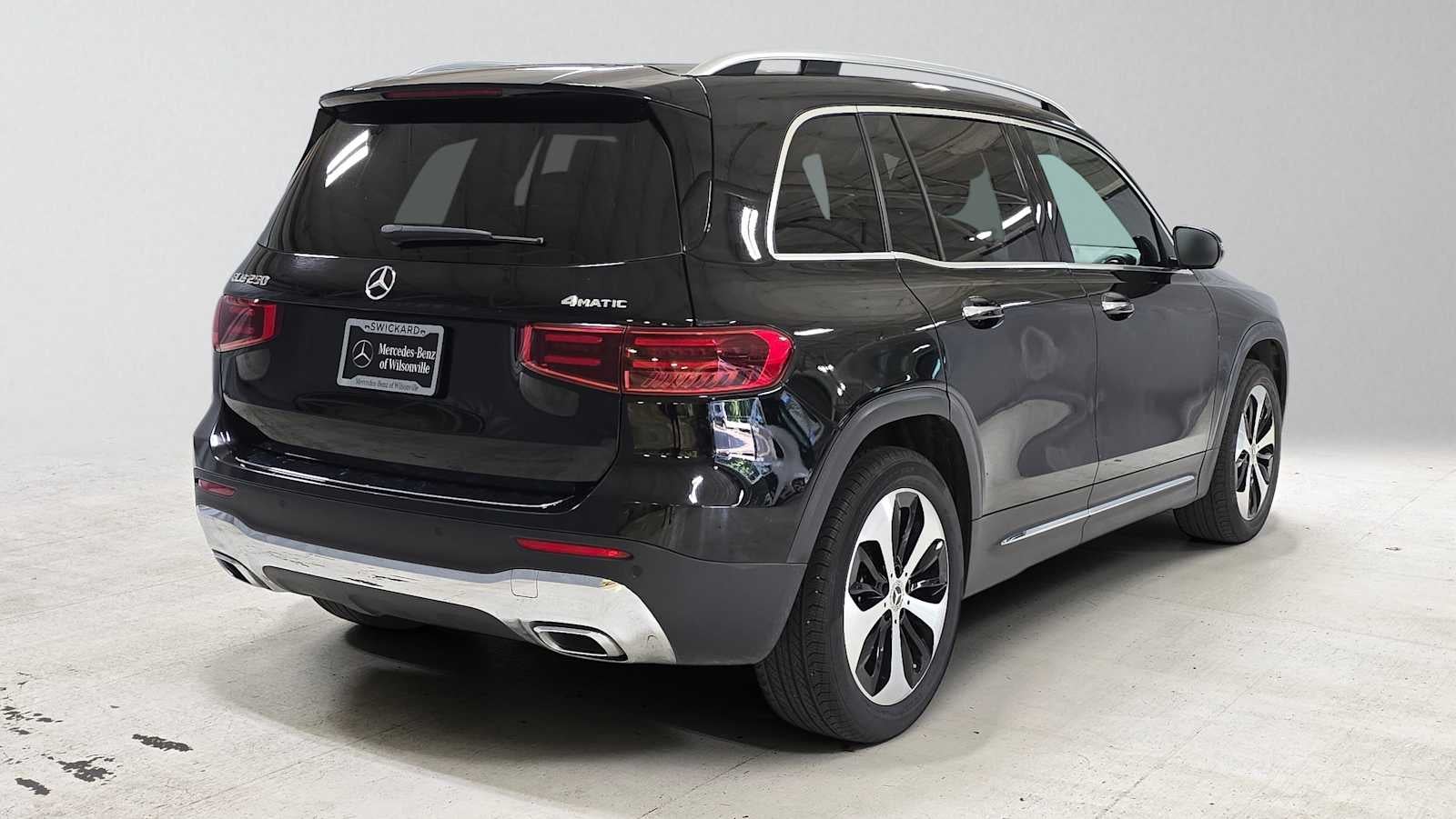 2025 Mercedes-Benz GLB 250 4MATIC® SUV