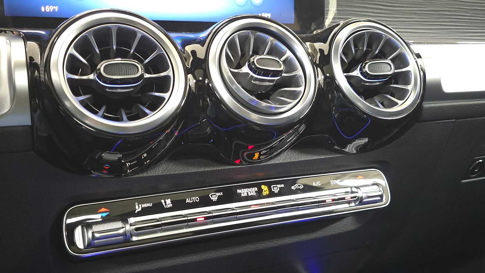 2026 Mercedes-Benz GLB 250 4MATIC® SUV