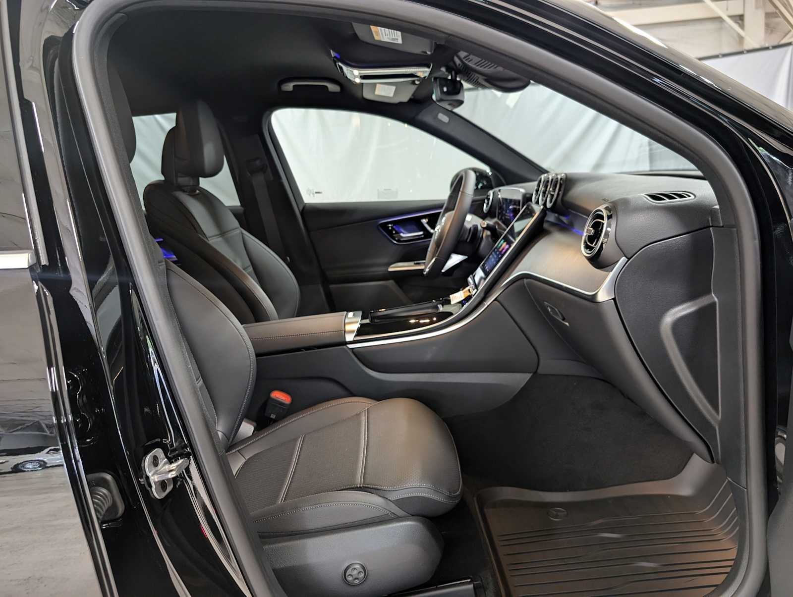 2025 Mercedes-Benz GLC GLC 300