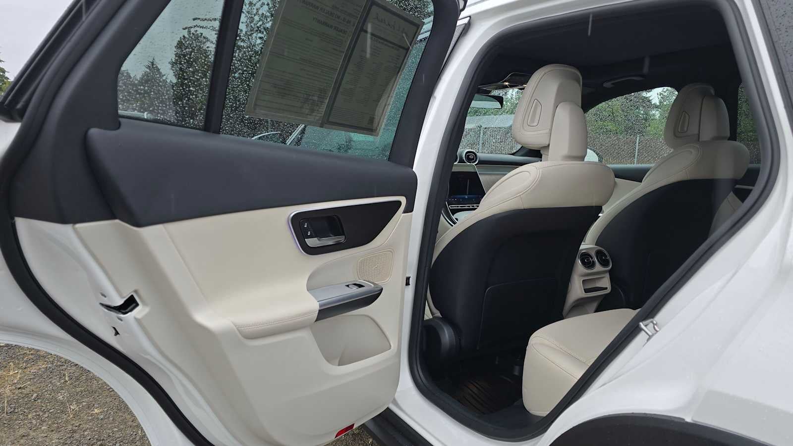 2026 Mercedes-Benz GLC 300 4MATIC® SUV