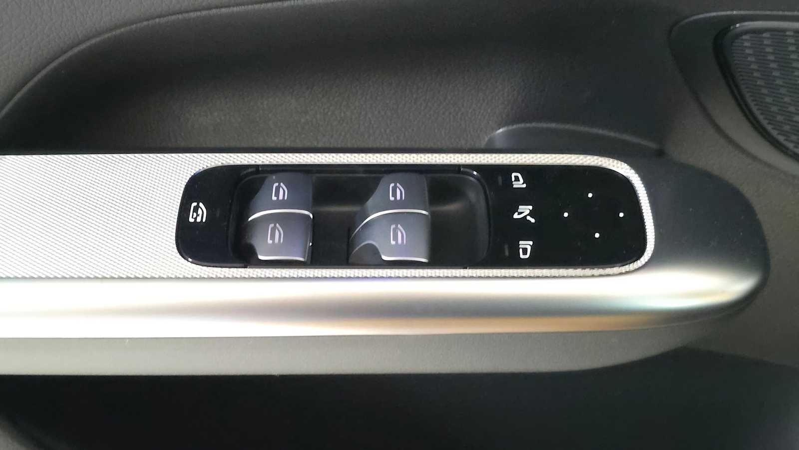 2026 Mercedes-Benz GLC 300 GLC 300