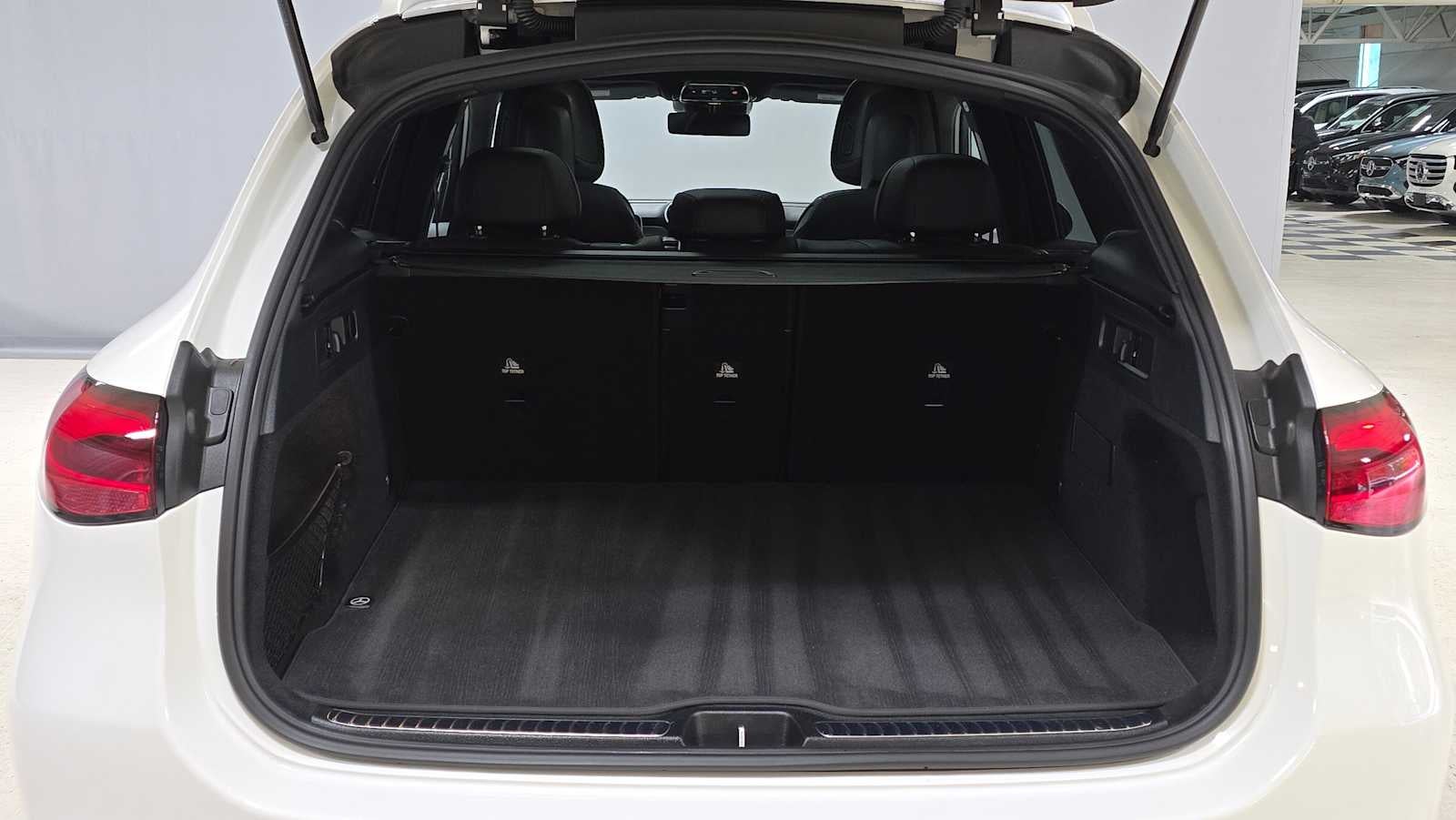 2025 Mercedes-Benz GLC GLC 300