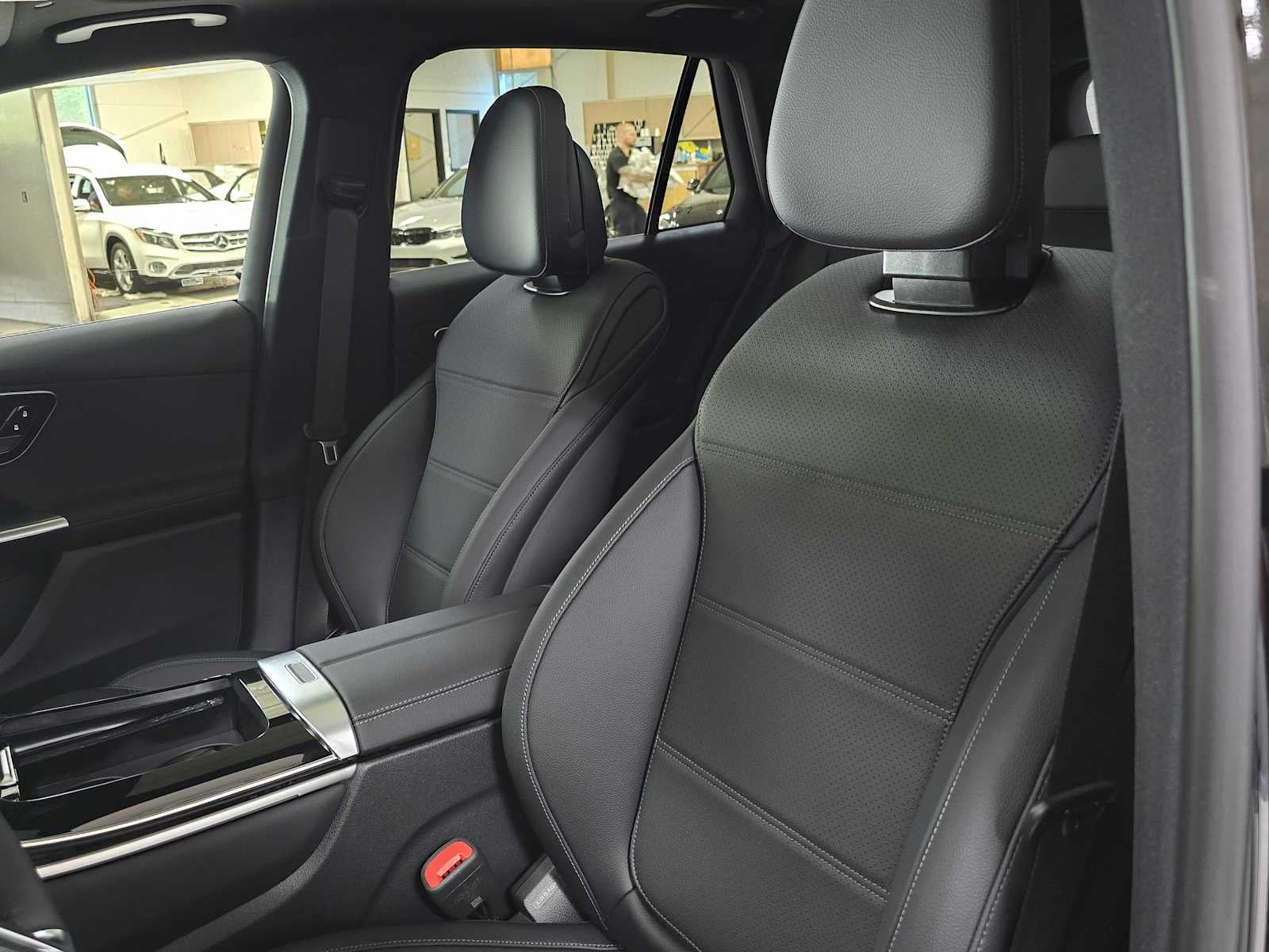 2026 Mercedes-Benz GLC 300 4MATIC® SUV