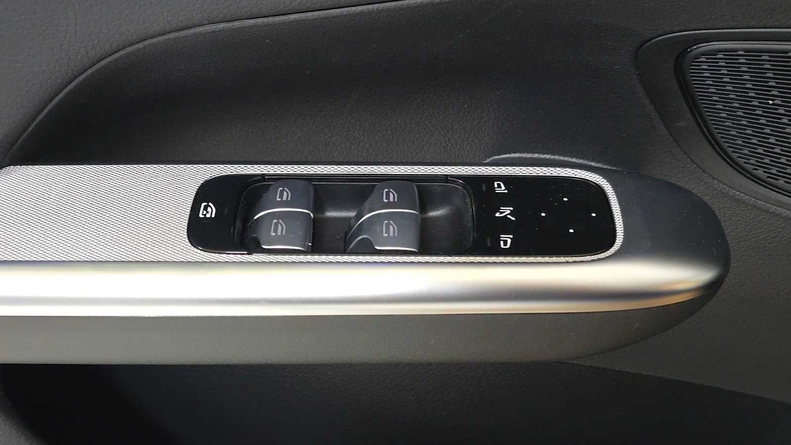 2026 Mercedes-Benz GLC 300 GLC 300