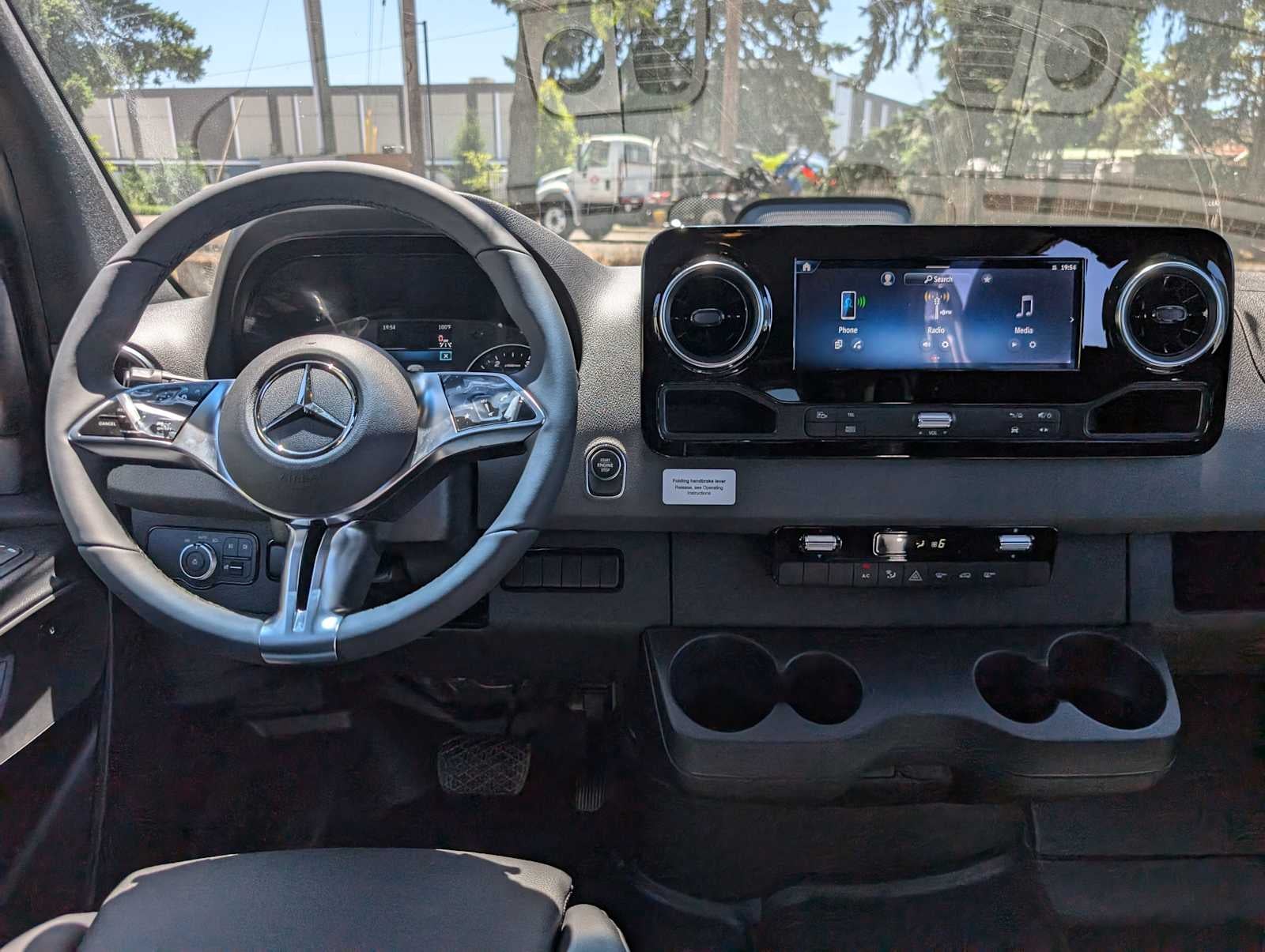 2025 Mercedes-Benz Sprinter 2500 Standard Roof I4 Diesel HO 144" AWD