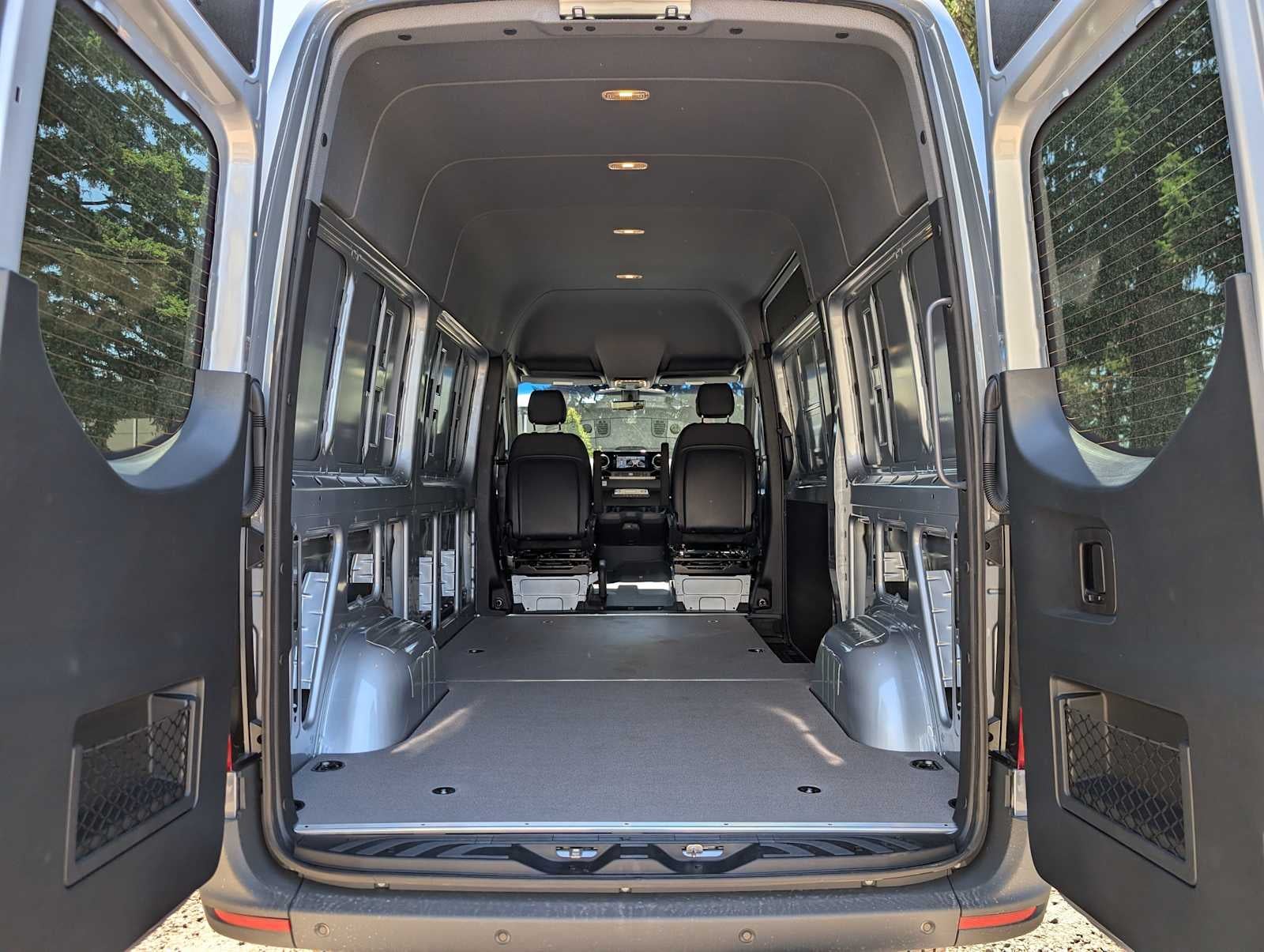 2025 Mercedes-Benz Sprinter 2500 Standard Roof I4 Diesel HO 144" AWD