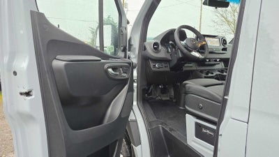 2026 Mercedes-Benz Sprinter 2500 Standard Roof I4 Diesel HO 144" AWD