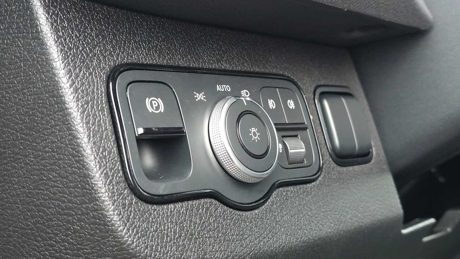 2026 Mercedes-Benz Sprinter 2500 Standard Roof I4 Diesel HO 144" AWD