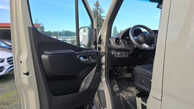 2026 Mercedes-Benz Sprinter 2500 High Roof I4 Diesel HO 170" AWD