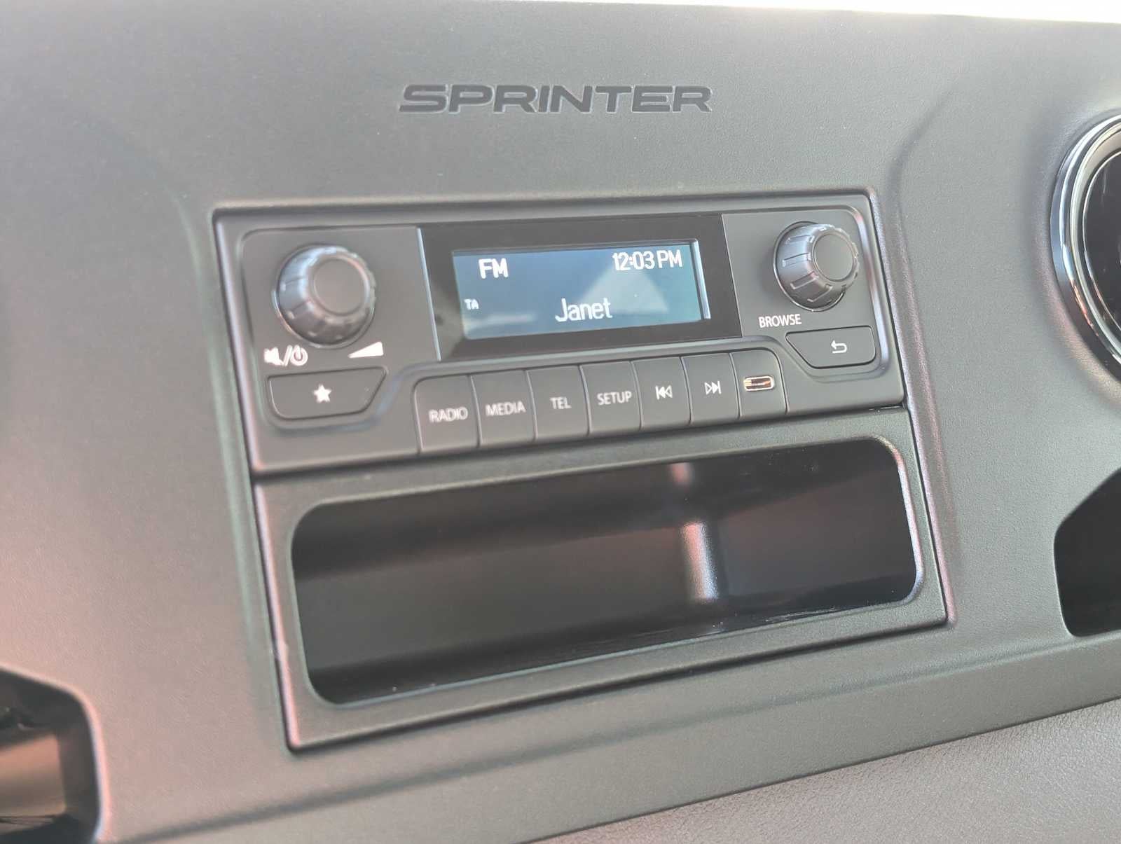 2025 Mercedes-Benz Sprinter 2500 Standard Roof I4 Diesel 144" RWD