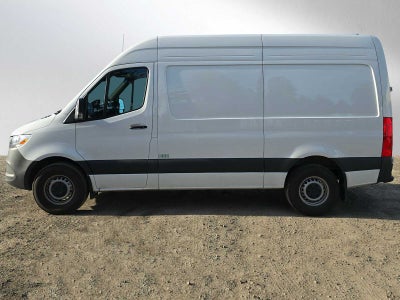 2025 Mercedes-Benz Sprinter 2500 Standard Roof I4 Diesel 144" RWD
