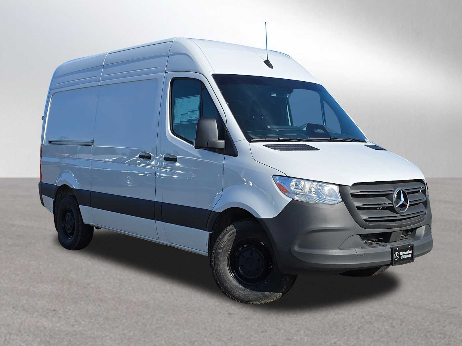 2025 Mercedes-Benz Sprinter 2500 Standard Roof I4 Diesel 144" RWD