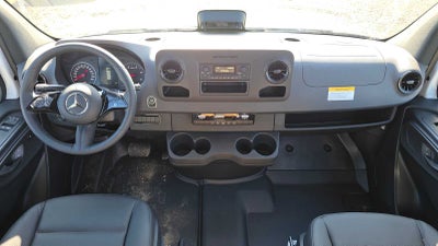 2025 Mercedes-Benz Sprinter 2500 Standard Roof I4 Diesel 144" RWD
