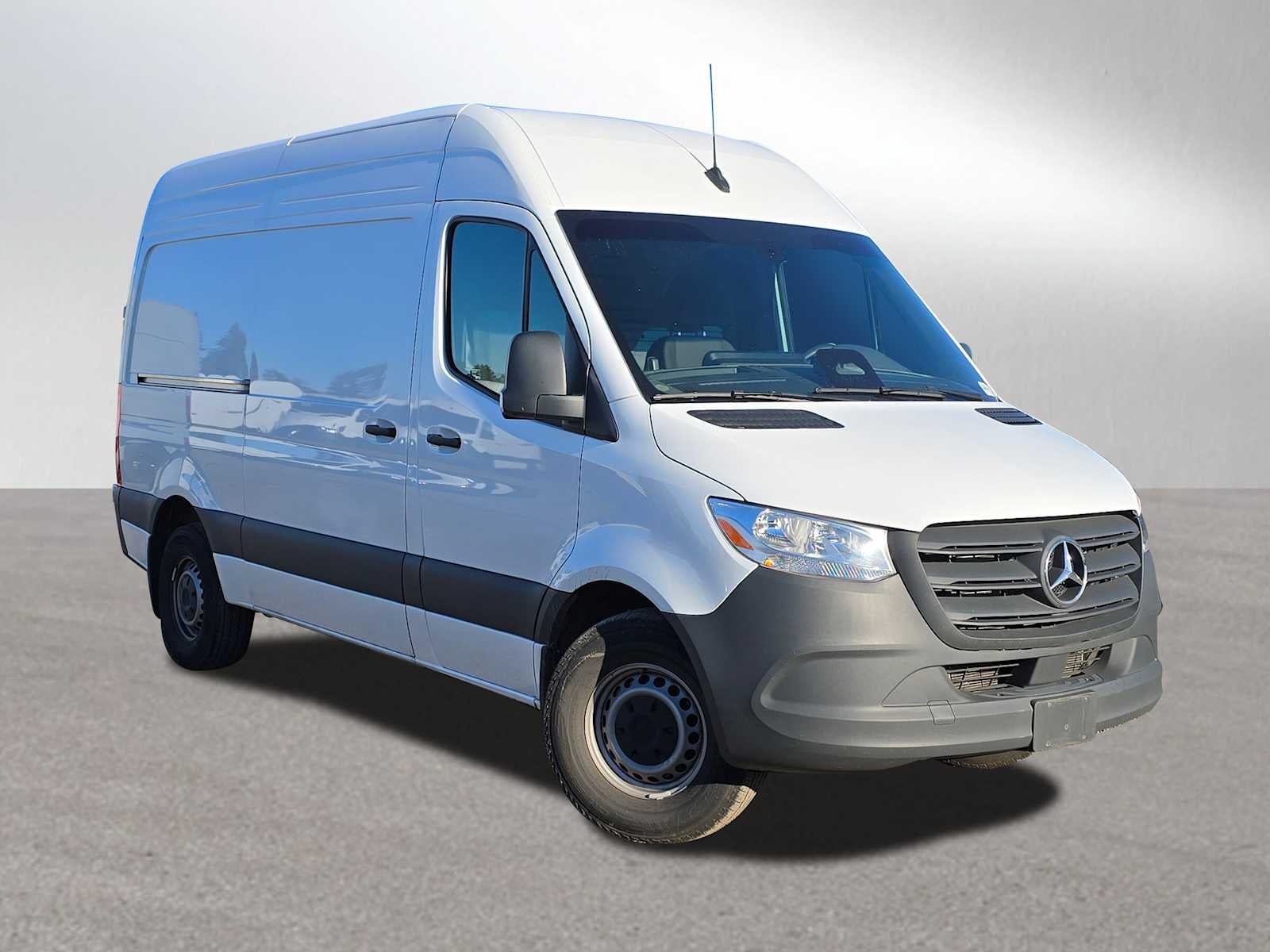 2025 Mercedes-Benz Sprinter 2500 Standard Roof I4 Diesel 144" RWD