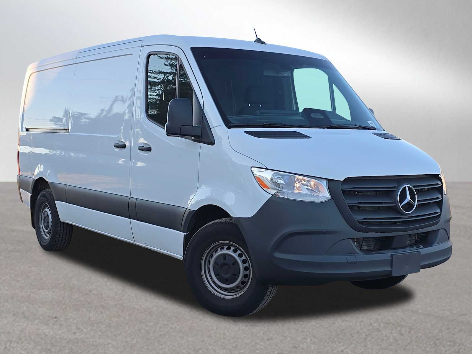 2025 Mercedes-Benz Sprinter 2500 Standard Roof I4 Diesel 144" RWD