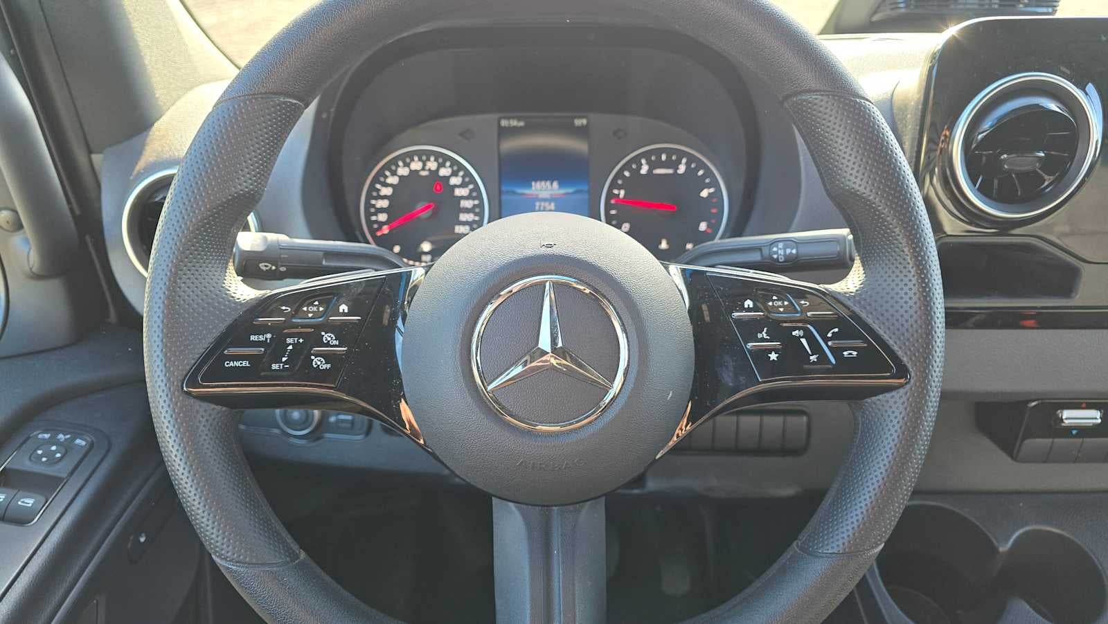 2025 Mercedes-Benz Sprinter 2500 Standard Roof I4 Diesel 144" RWD